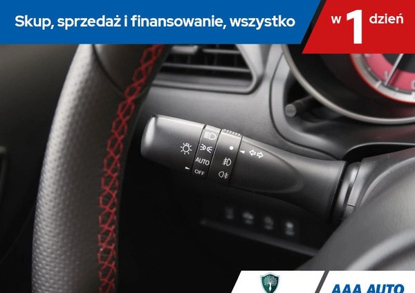 Suzuki Swift cena 71000 przebieg: 60990, rok produkcji 2019 z Jasień małe 379